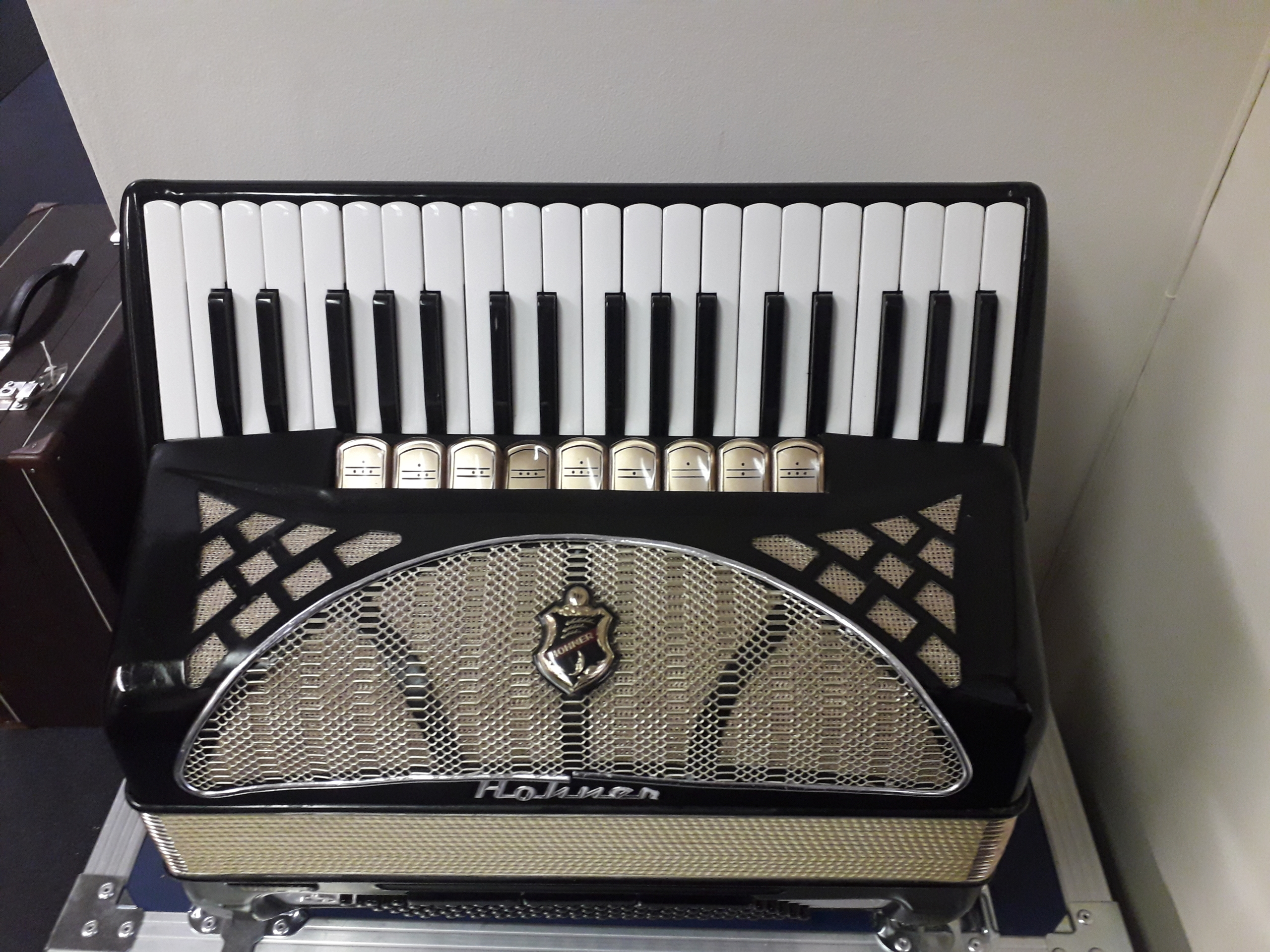 Hohner Lucia IV