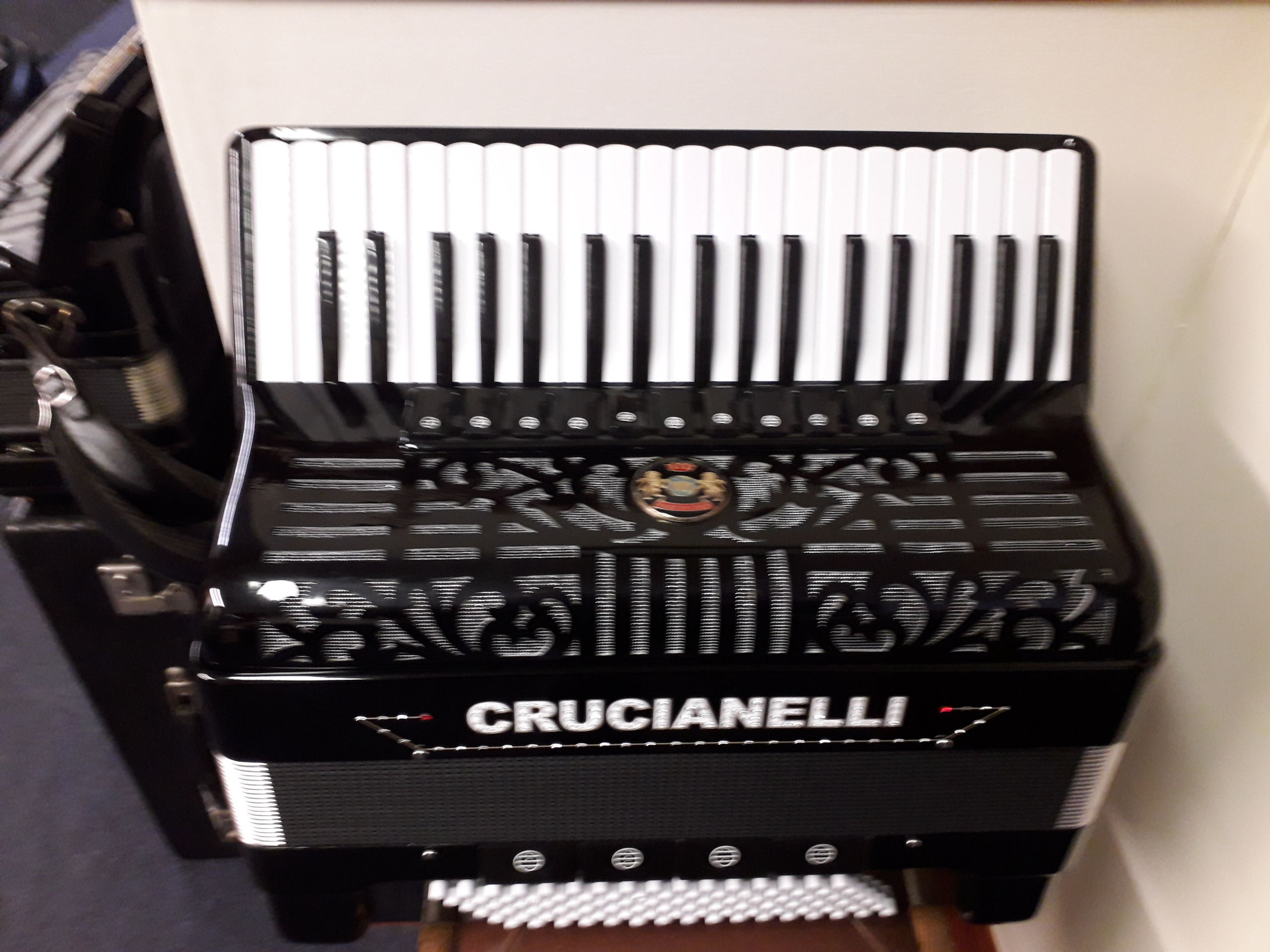 Crucianelli